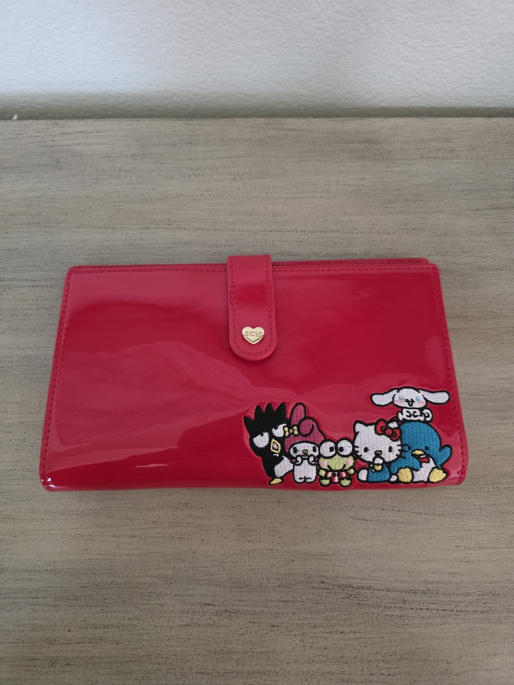 Stoney Clover Lane Hot Pink Patent Wallet with Character Patch NWT - Picture 3 of 9